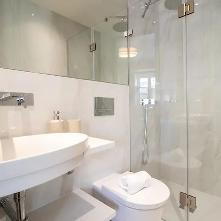 Reference T1 3rd Floor Apartment Lissabon