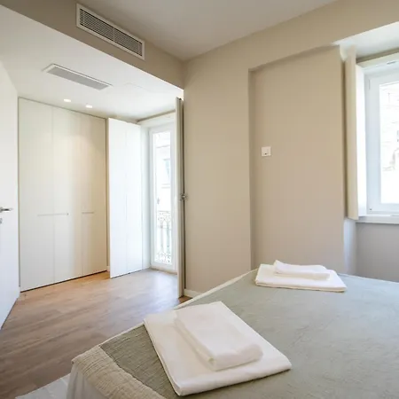 Reference T1 3rd Floor * Lissabon