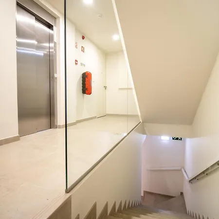 Reference T1 3rd Floor Lisboa